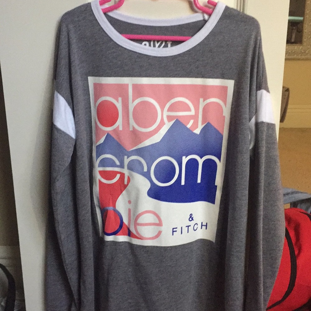 In perfect condition, it was only worn once.